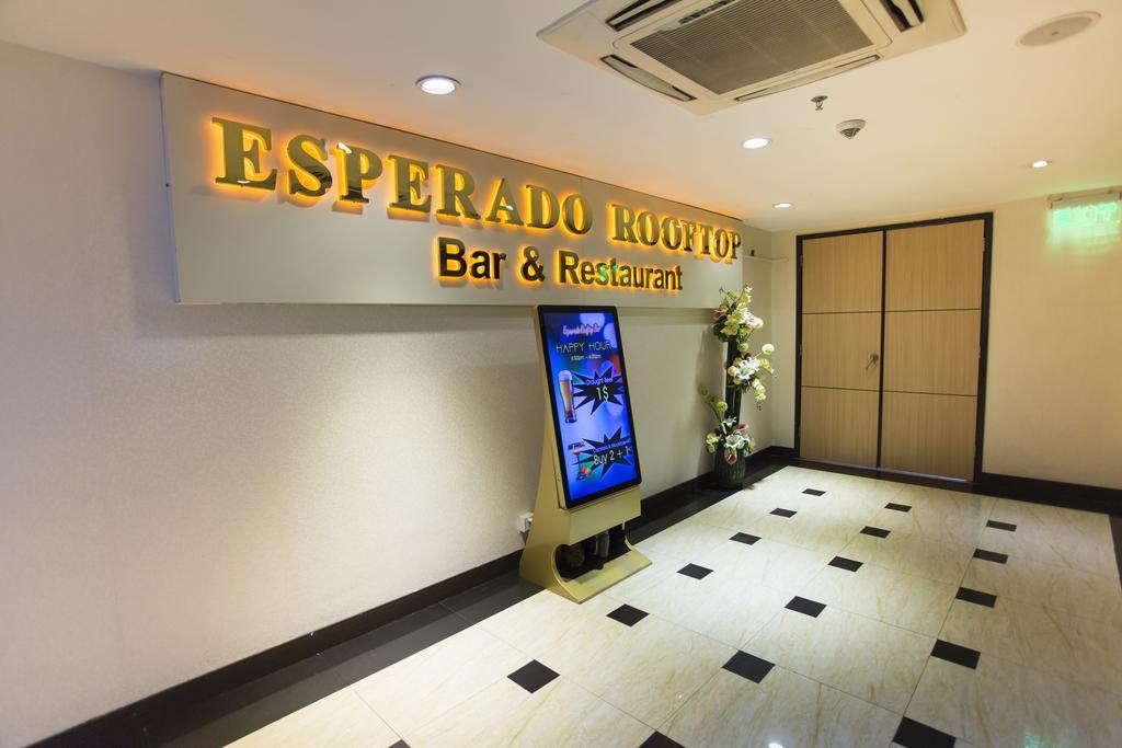 Esperado Lake View Hotel Rangún Exteriér fotografie